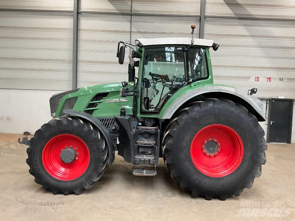 Fendt 828 Vario TMS トラクター