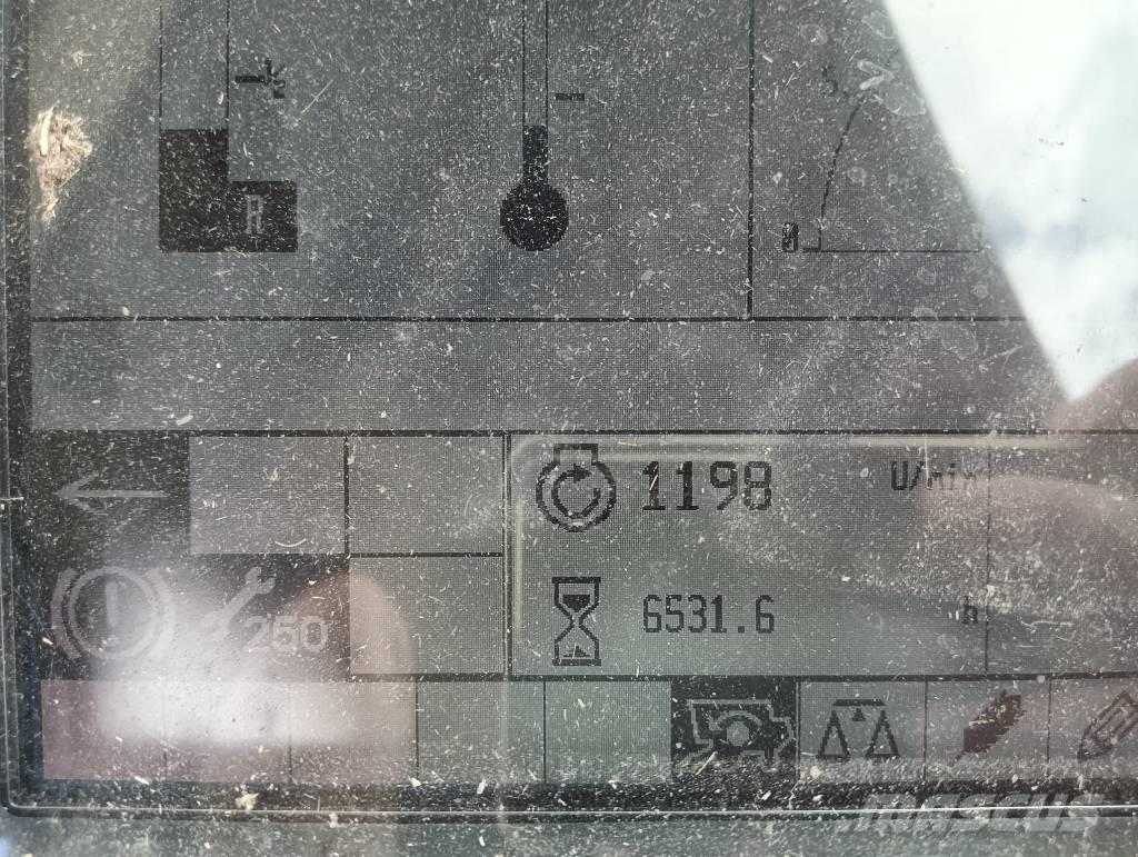 CLAAS Lexion 470 コンバイン