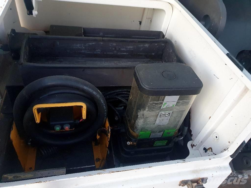 Volvo EC 250 D N L 大型油圧ショベル12t以上（パワーショベル・ユンボ）