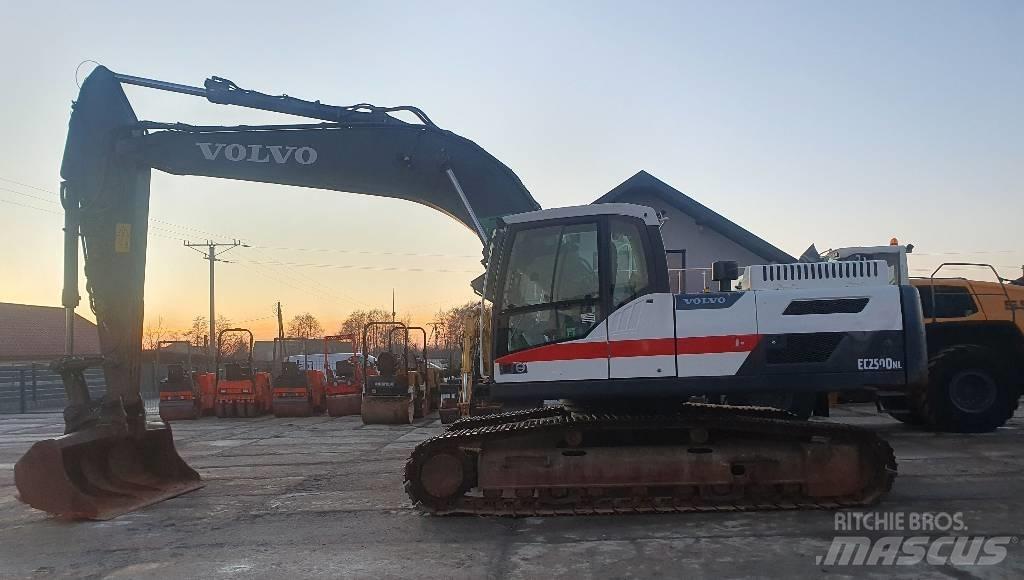 Volvo EC 250 D N L 大型油圧ショベル12t以上（パワーショベル・ユンボ）