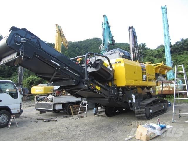 Komatsu BR380JG-3 自走式クラッシャー