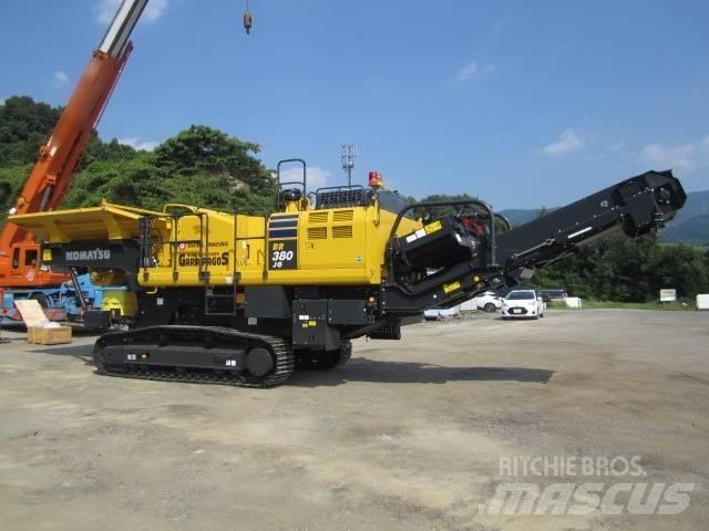Komatsu BR380JG-3 自走式クラッシャー