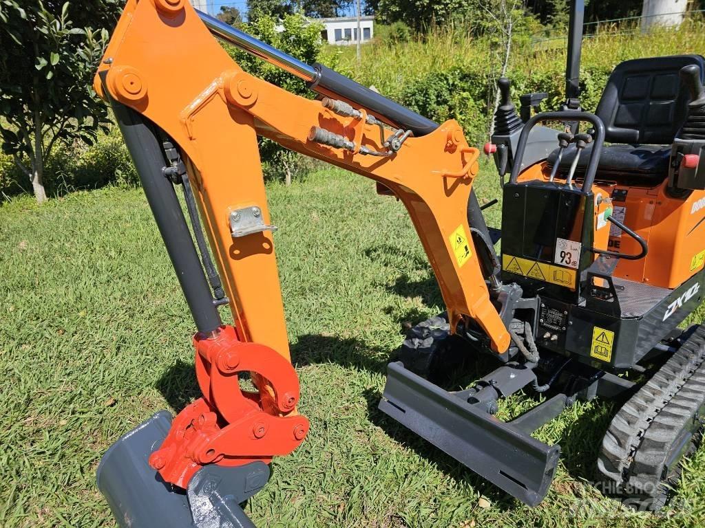 Doosan DX 10 Z ミニ油圧ショベル 7t以下（ミニユンボ・ミニディガー）
