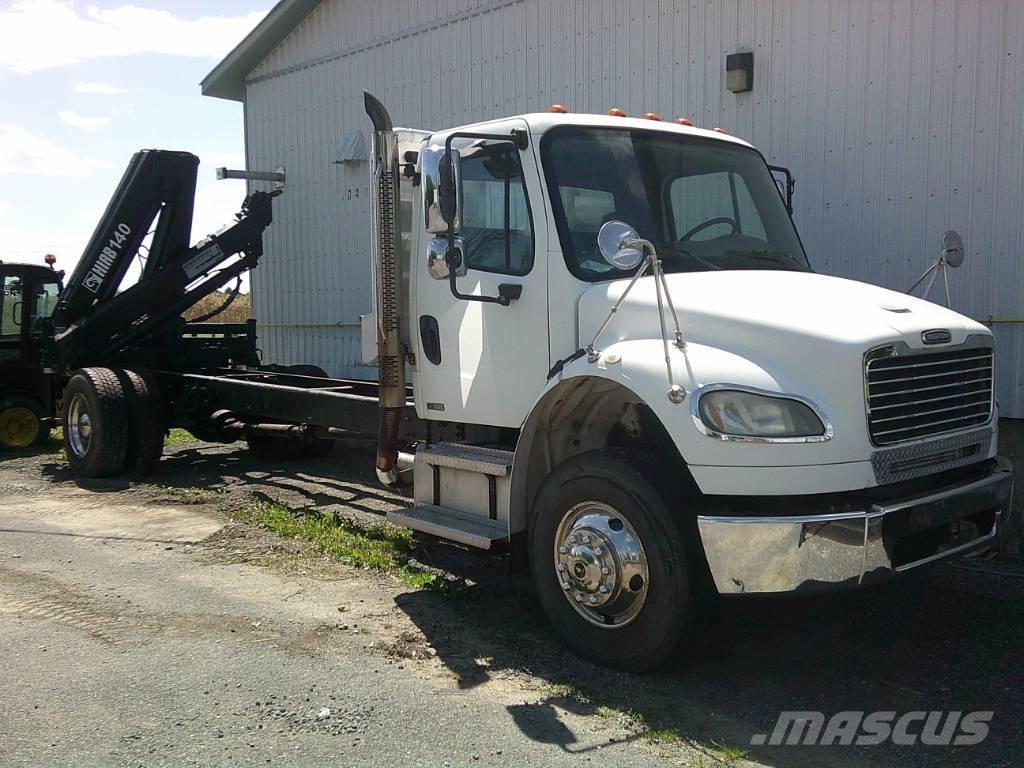 Freightliner M2 キャブ付きシャーシ