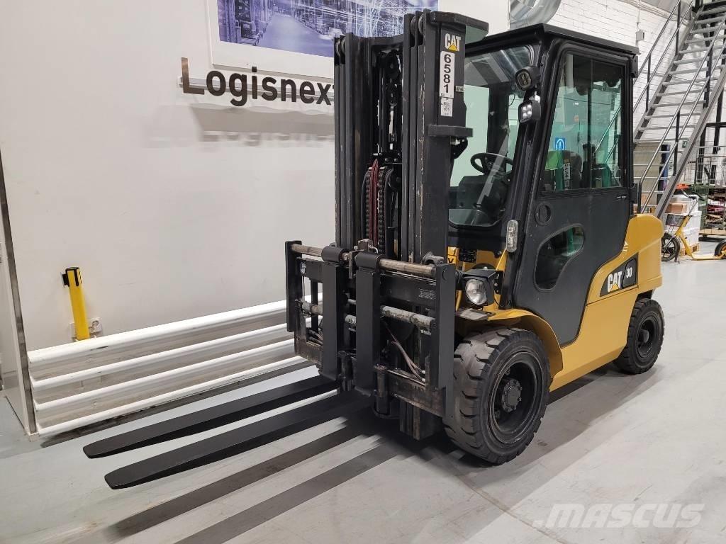 CAT DP 30 N ディーゼル・軽油