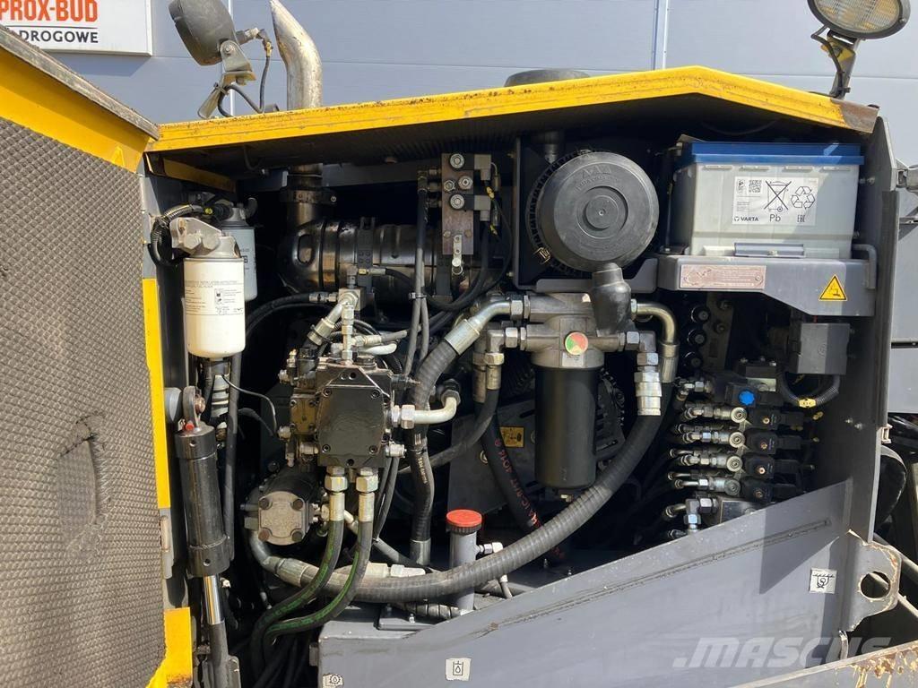 Dynapac F 1200 CS アスファルトフィニッシャ