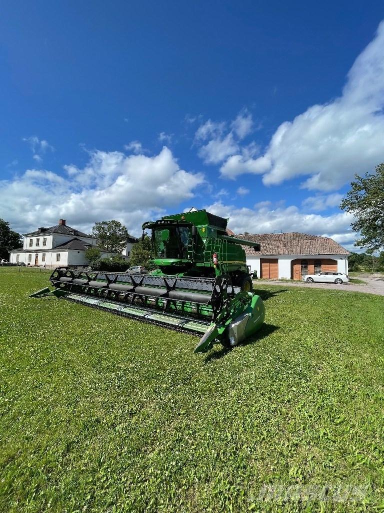 John Deere T 660 i コンバイン
