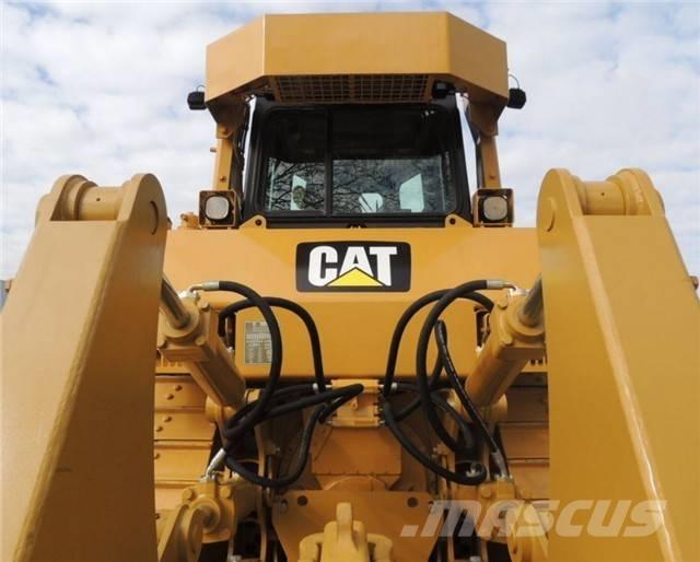 CAT D 7 R ブルドーザー
