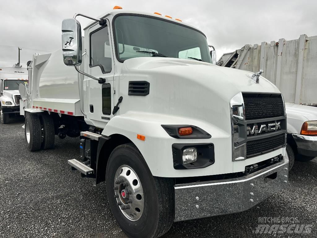 Mack MD7 塵芥車、パッカー車
