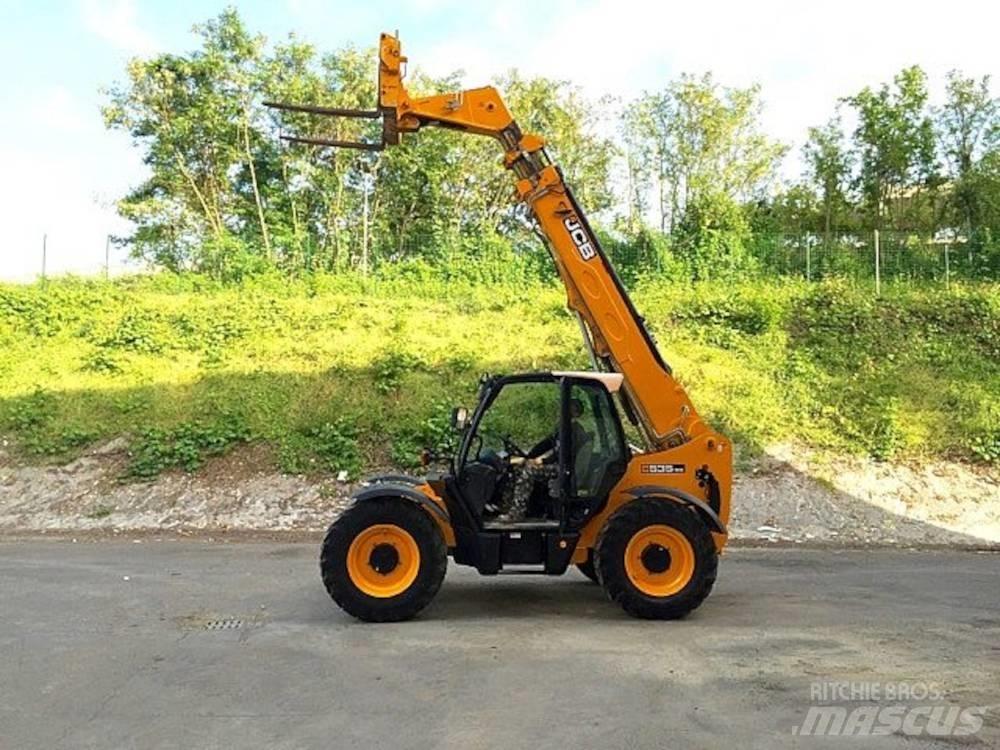 JCB 535-95 テレスコーピックハンドラー