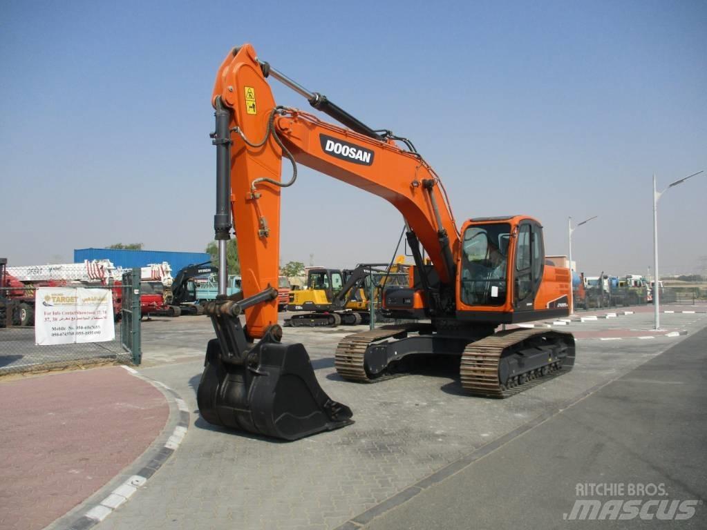 Doosan DX 225 LCA 大型油圧ショベル12t以上（パワーショベル・ユンボ）