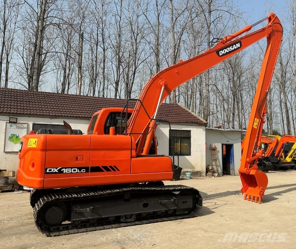 Doosan DX160LC 大型油圧ショベル12t以上（パワーショベル・ユンボ）