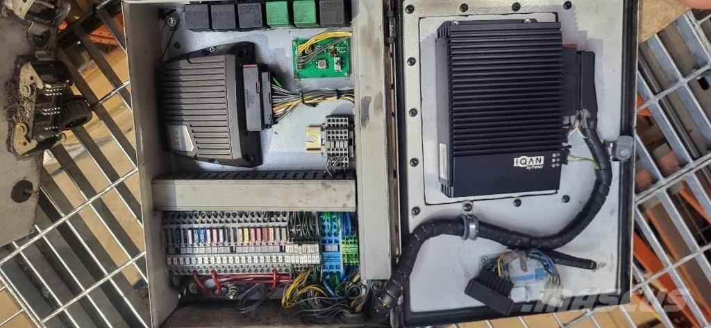 Logset 8H ENGINE BOX 電子機器