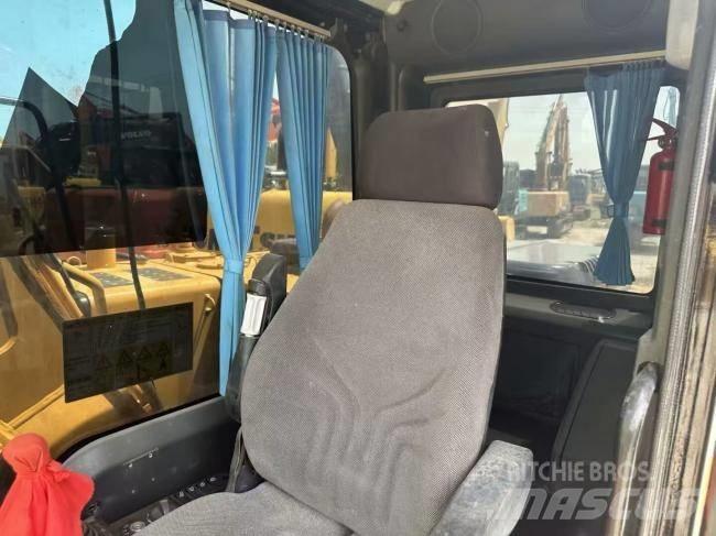 Sany 135C 大型油圧ショベル12t以上（パワーショベル・ユンボ）