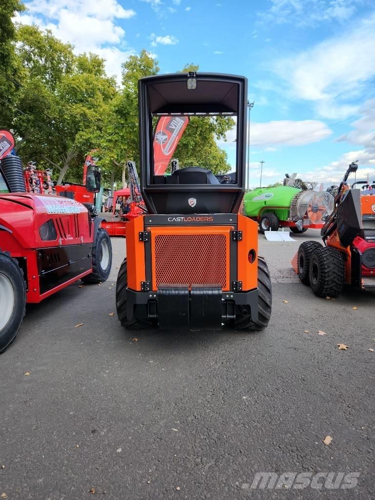 Castloaders 30T コンパクトトラクター