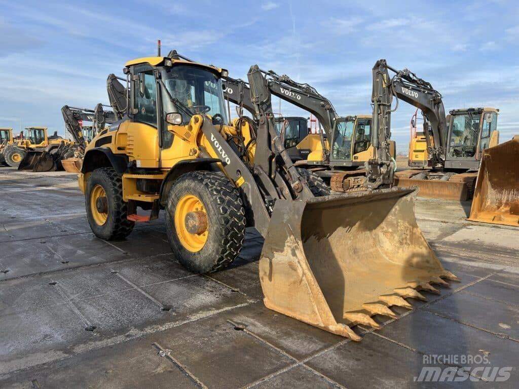 Volvo L45H スキッドステアローダー