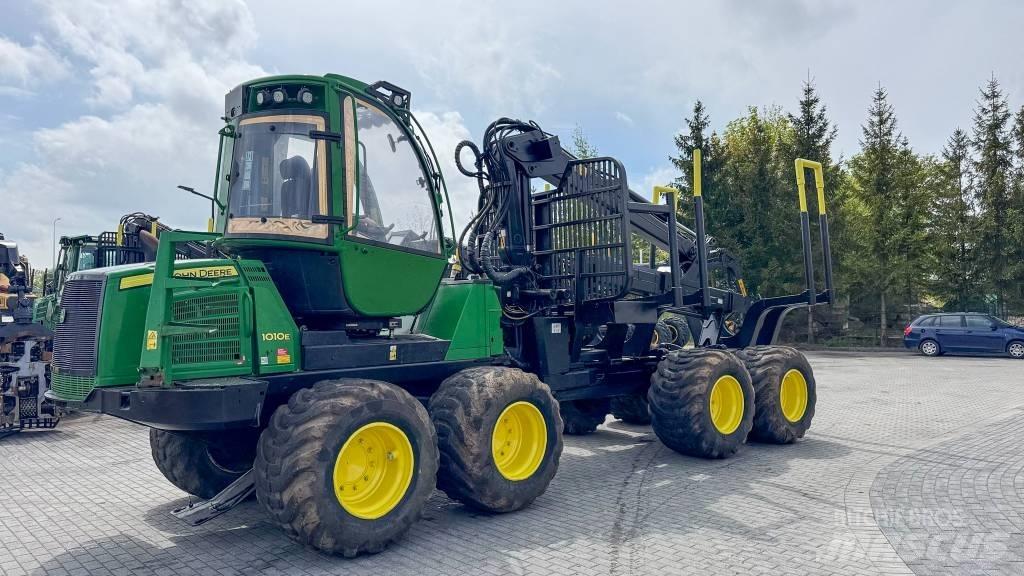 John Deere 1010 E フォワーダー