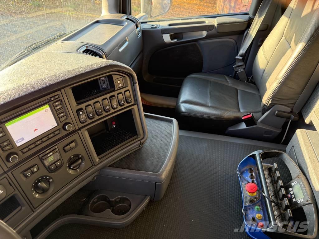 Scania G490 8x2 ケーブルリフト着脱式トラック