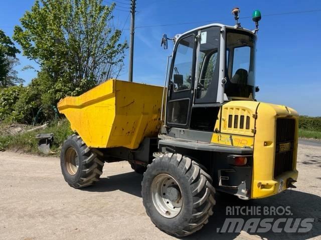 Wacker Neuson DW 90 サイト　ダンプ