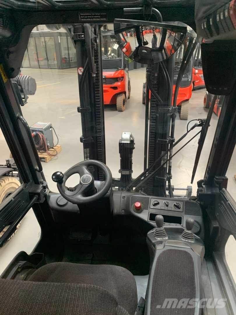 Linde E35L バッテリーフォークリフト