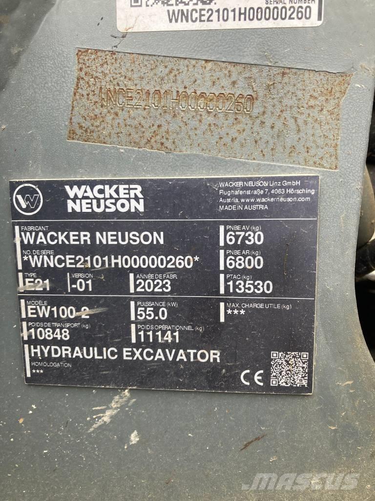 Wacker Neuson EW 100 ホイール式油圧ショベル（パワーショベル・ユンボ・バックホー）