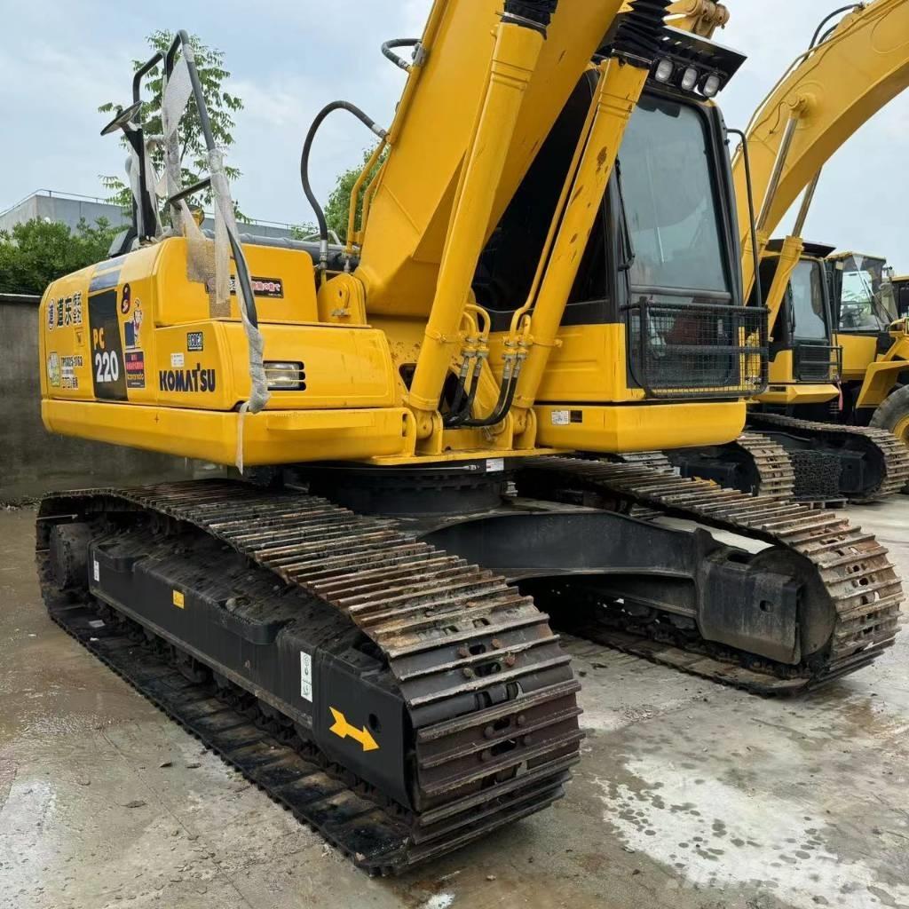 Komatsu PC 220-8 大型油圧ショベル12t以上（パワーショベル・ユンボ）
