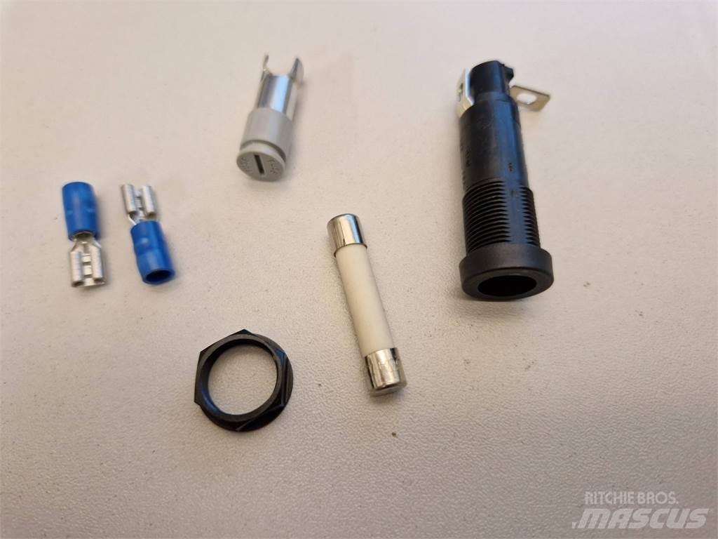 Rottne 062-0138 電子機器