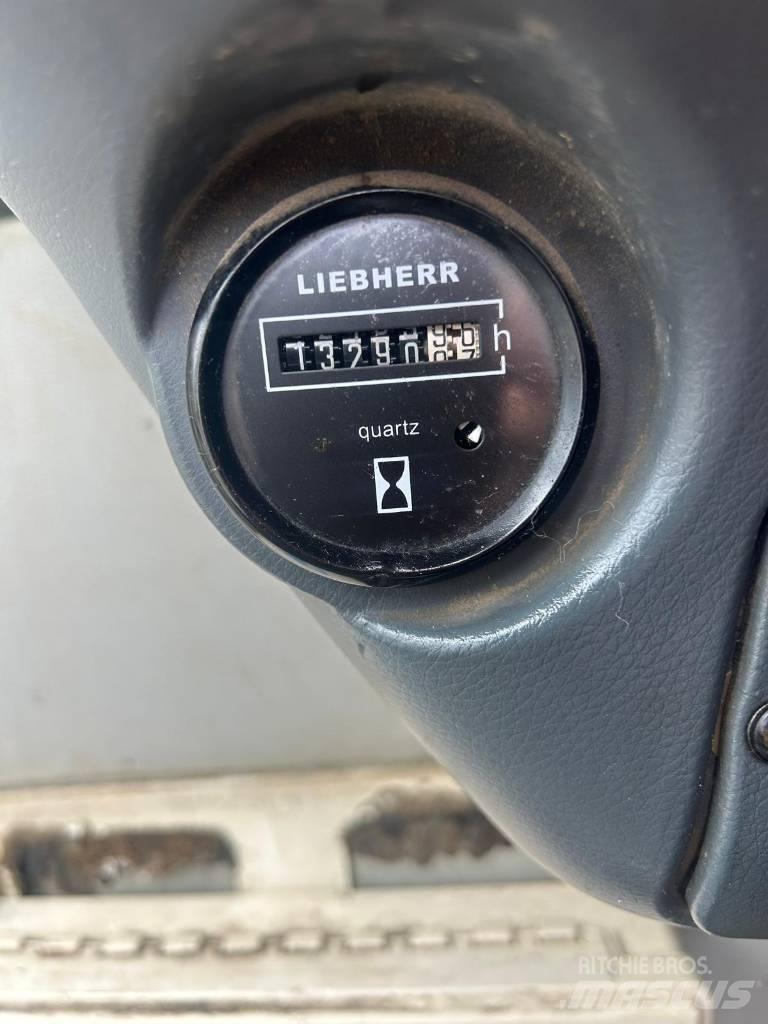 Liebherr 314 ホイール式油圧ショベル（パワーショベル・ユンボ・バックホー）