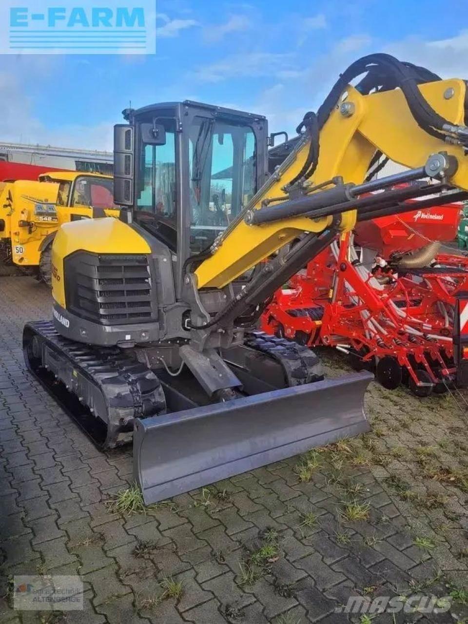 New Holland e55d ミニ油圧ショベル 7t以下（ミニユンボ・ミニディガー）