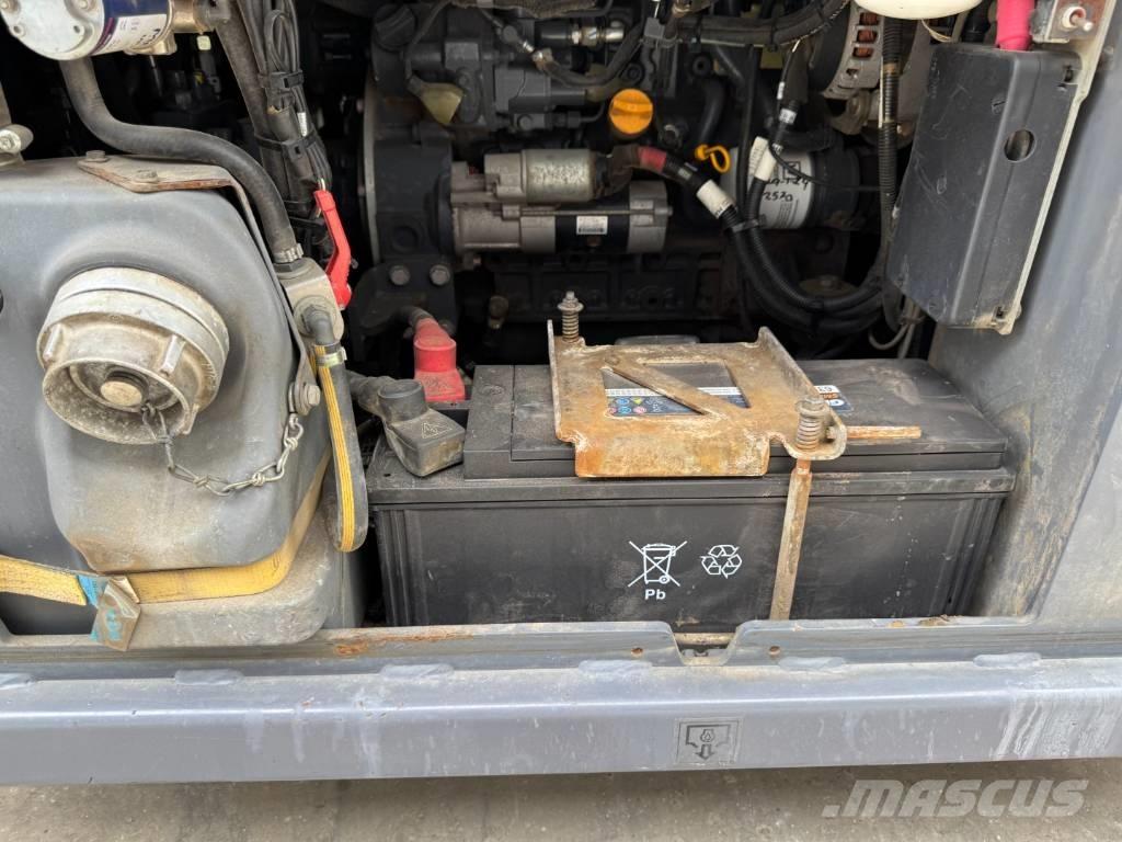 Hamm DV+ 70I VO-S タンデムローラ