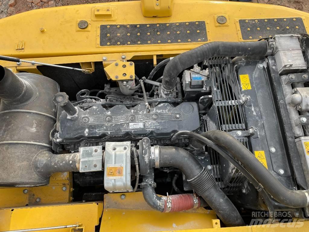 Komatsu 200-8 大型油圧ショベル12t以上（パワーショベル・ユンボ）