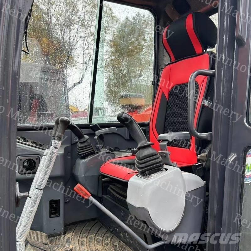 Kubota KX183 ミニ油圧ショベル 7t以下（ミニユンボ・ミニディガー）