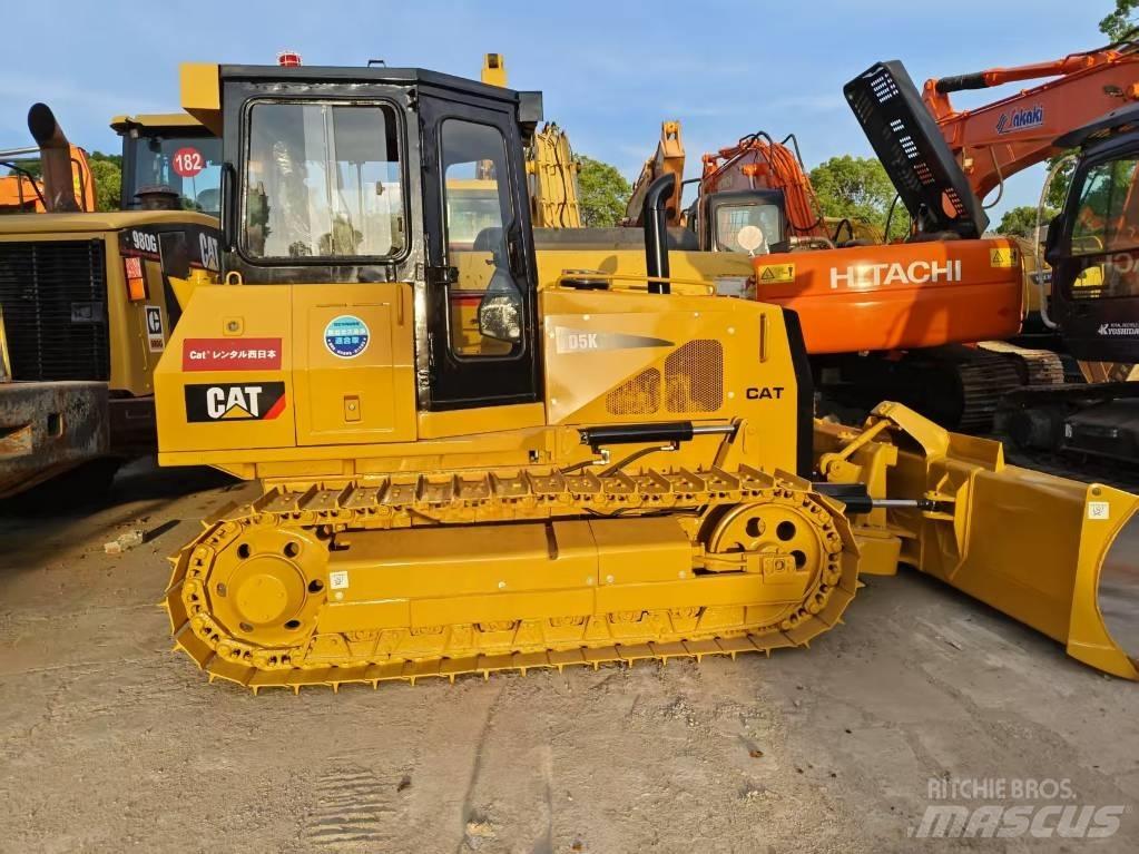CAT D 5 K ブルドーザー