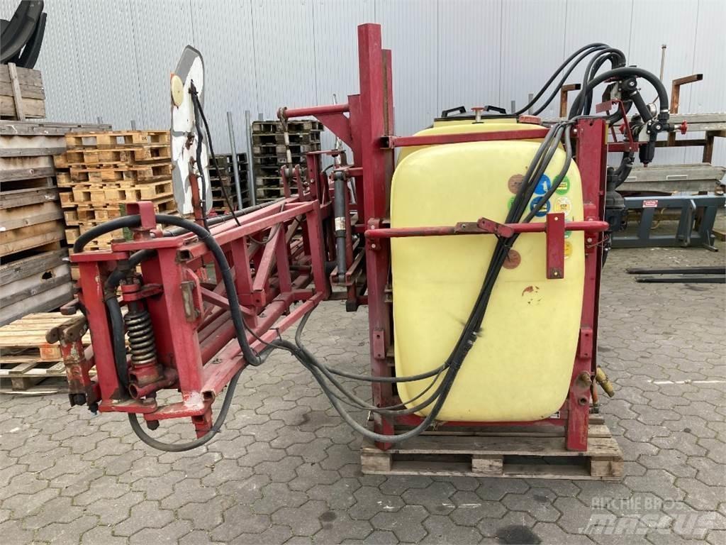 Hardi LX 1000 Ltr 牽引型スプレイヤー