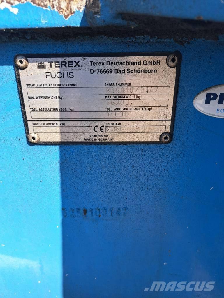 Fuchs MHL 335 廃棄物／工業産廃処理機