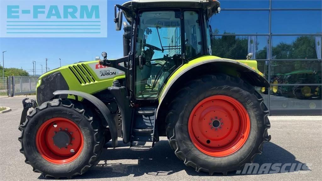 CLAAS ARION 530 トラクター
