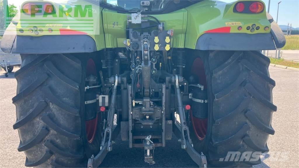 CLAAS ARION 530 トラクター
