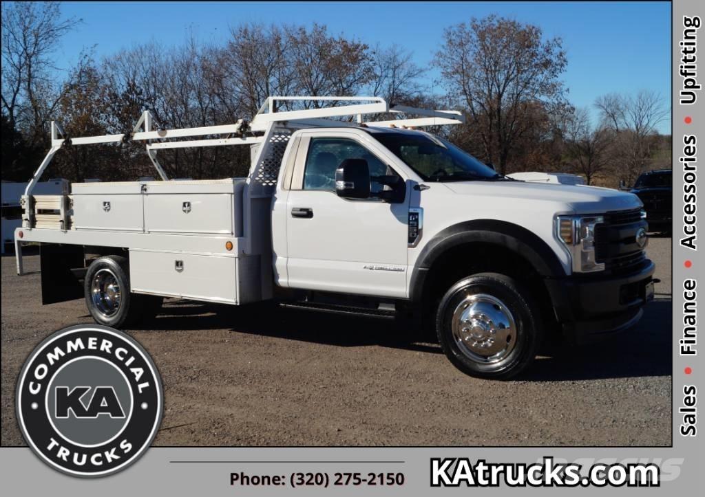 Ford F 550 XL SD 平ボディー