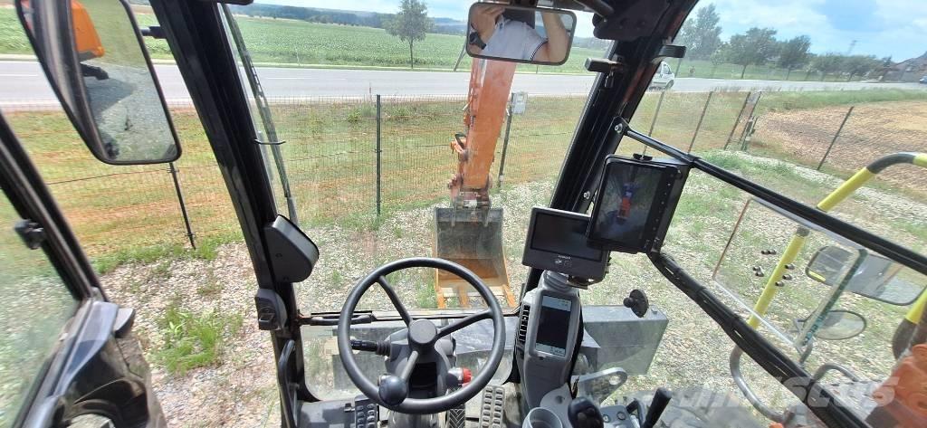 Hitachi ZX170W バックホーローダー