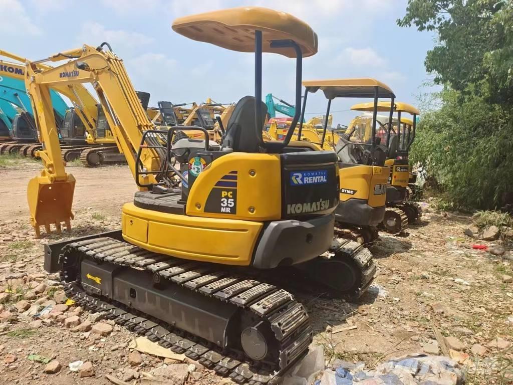 Komatsu PC35 ミニ油圧ショベル 7t以下（ミニユンボ・ミニディガー）