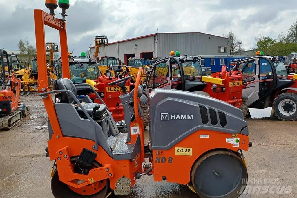 Hamm HD 8 VV タンデムローラ
