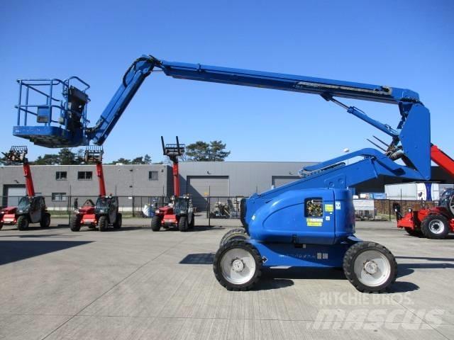JLG 600 AJ (253) 小型自走式ブームリフト