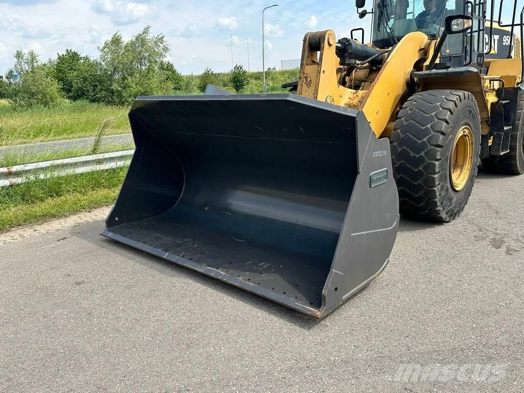 CAT 950K ホイールローダー・タイヤショベル