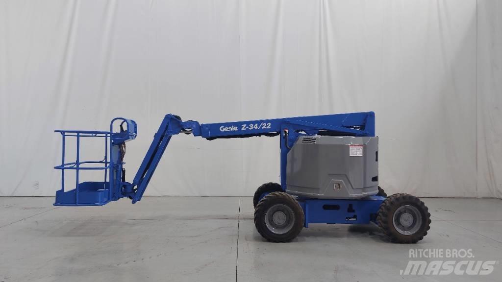 Genie Z 34/22 IC ブームリフト　屈伸型