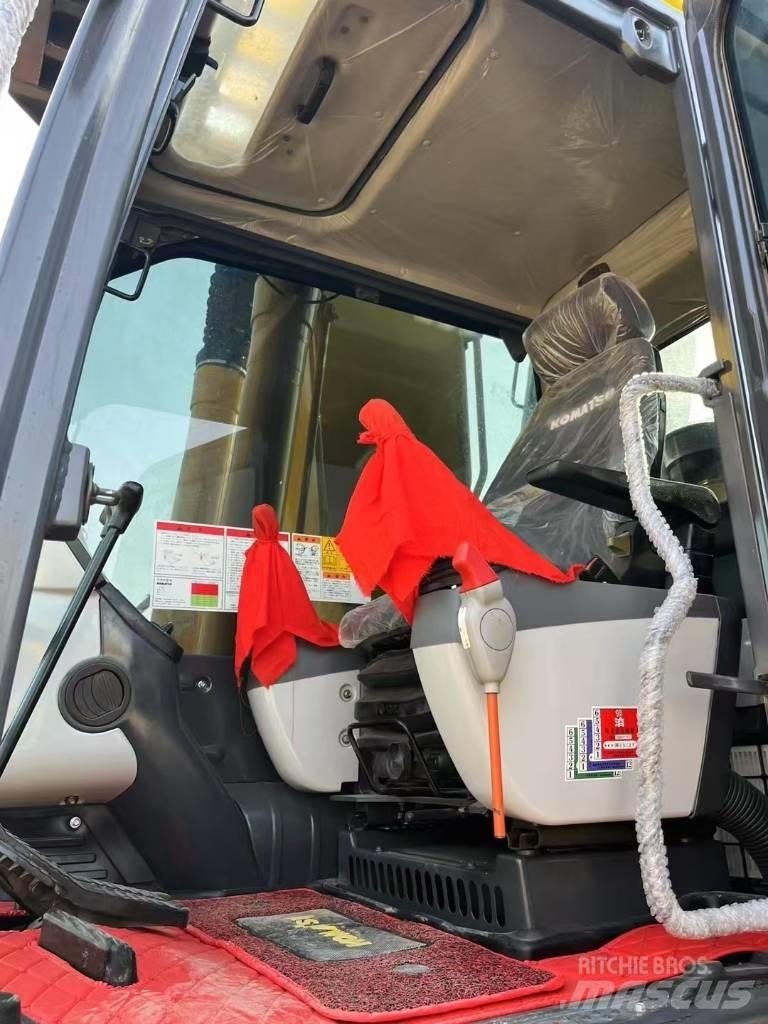 Komatsu 240-8 大型油圧ショベル12t以上（パワーショベル・ユンボ）