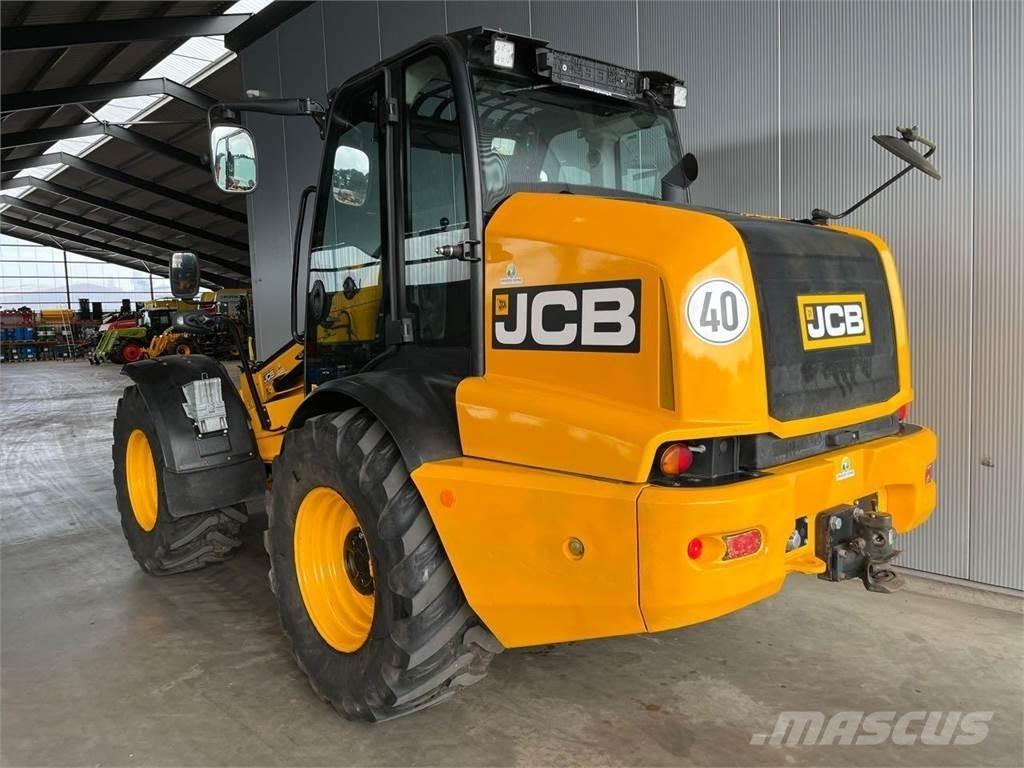 JCB TM 320 Agri ホイールローダー・タイヤショベル