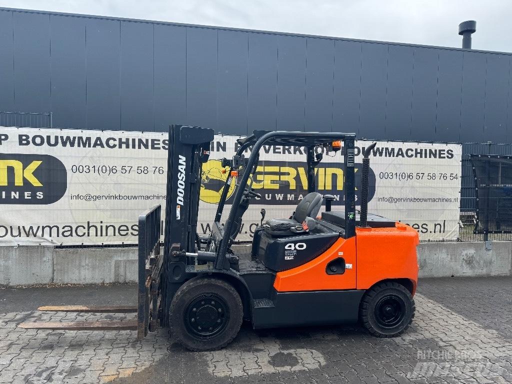 Doosan D 40 SC-7 ディーゼル・軽油