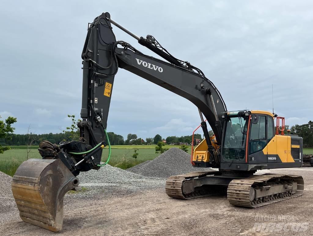 Volvo EC 220 E 大型油圧ショベル12t以上（パワーショベル・ユンボ）