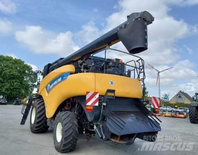 New Holland CR 9080 コンバイン