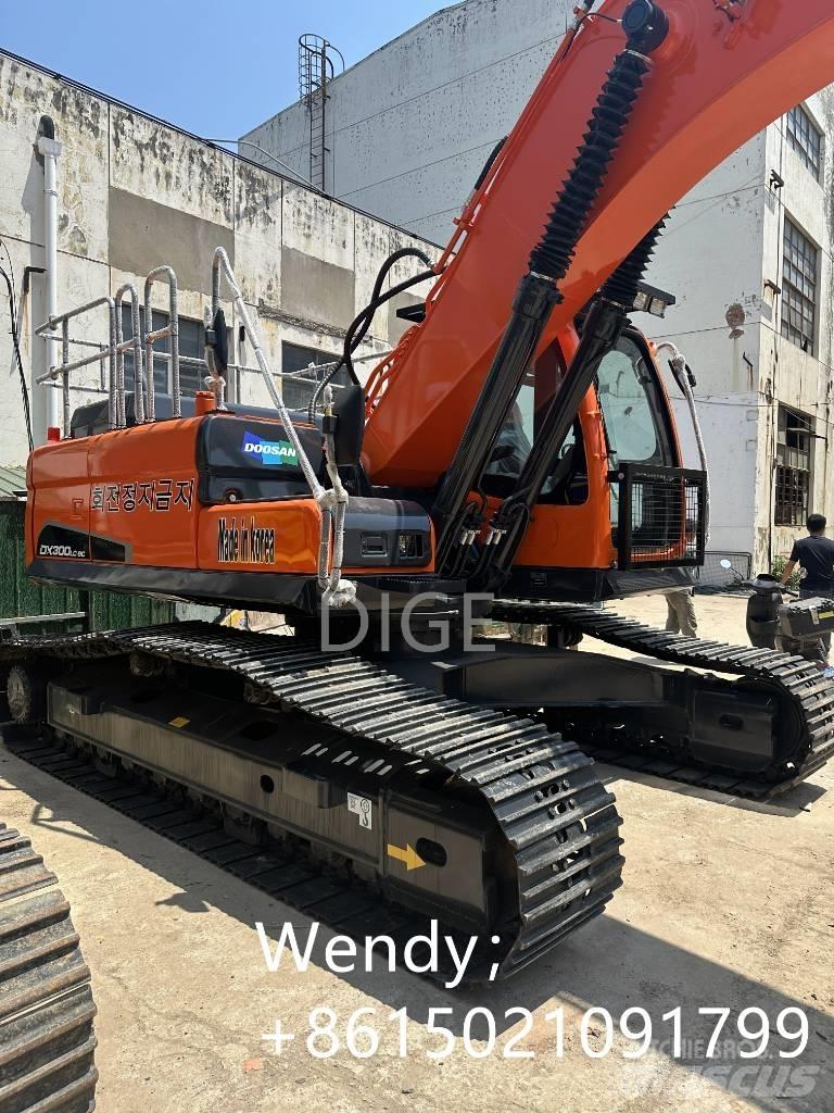 Doosan DX 300 中型油圧ショベル 7ｔ-12ｔ（ユンボ・パワーショベル・バックホー）